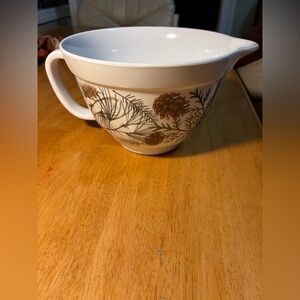 Stonewall Kitchen Melamine Batter Bowl 2.25qt Pour Spout Non-Slip Base NWT